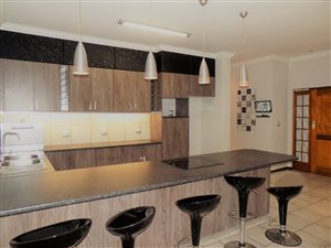 3 Bedroom House in Menlo Park