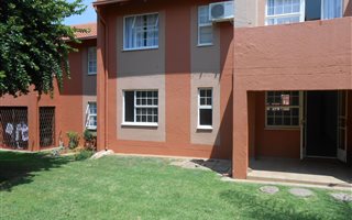 2 Bedroom Townhouse in Meyersdal