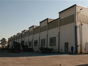 8000 m² Industrial space in Vulcania