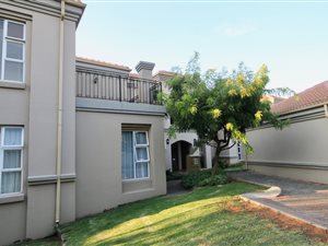 2 Bedroom Apartment in Eagle Canyon Golf Estate