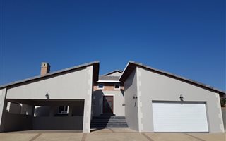 4 Bedroom House in Roberts Estate
