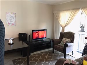 2 Bed Townhouse in Die Hoewes