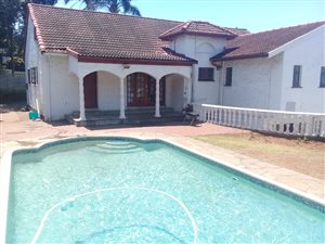 4 Bed House in Montclair