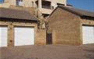 2 Bedroom Townhouse in Eco Park
