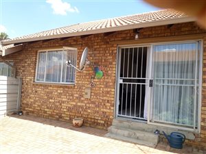 2 Bed Townhouse in Birch Acres