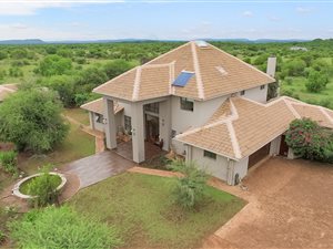 3.1 ha Farm in Buffelsdrift