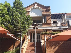 350 m² Commercial space in Bruma