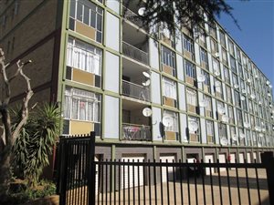 3 Bed Apartment in Muckleneuk