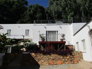 2 Bed Garden Cottage in Parktown