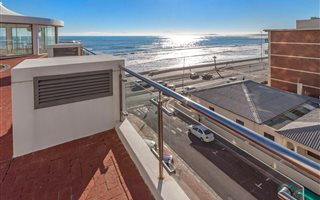 3 Bedroom Apartment in Strand North