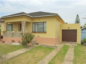 3 Bedroom House in Van Riebeeck Heights