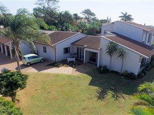 5 Bed House in Uvongo