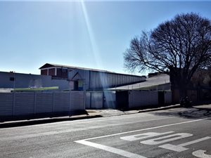 1000 m² Office Space in Alberton