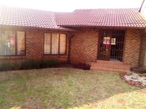 3 Bed Duet in Erasmuskloof