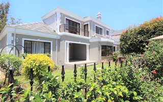 3 Bedroom Cluster in Melrose North