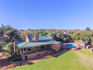 17.1 ha Farm in Hartbeesfontein