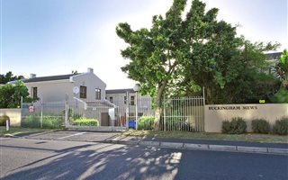 3 Bedroom Townhouse in Diep River
