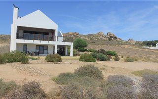 3 Bedroom House in St Helena Bay