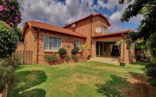 3 Bedroom Townhouse in Randpark Ridge