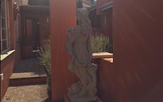 1 Bedroom Garden Cottage in Linden
