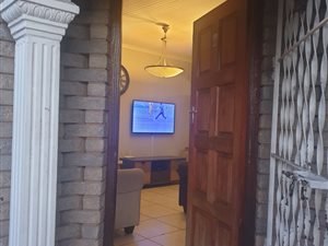 3 Bed House in Southgate