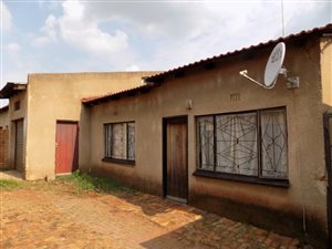2 Bed House in Vosloorus
