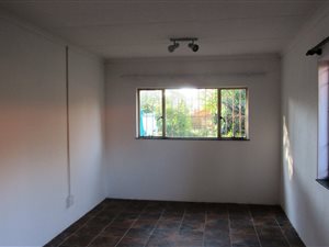 1 Bed Garden Cottage in Wierda Park