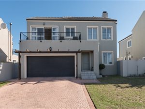 3 Bed House in Avalon Estate
