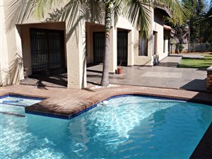 4 Bed House in Edenglen