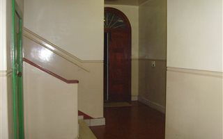 2 Bedroom Apartment in Kensington