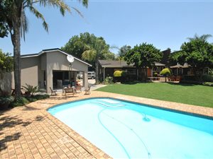 4 Bed House in Hutten Heights