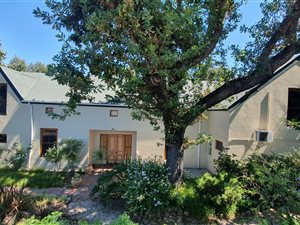 2.2 ha Farm in Wellington Central