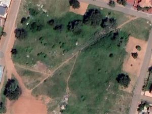 1.6 ha Land available in Mabopane