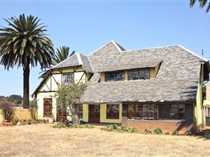 13.4 ha Farm in Blue Hills