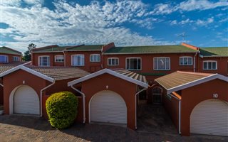 3 Bedroom Townhouse in Fairland
