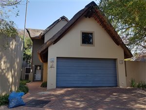 3 Bed Apartment in Witkoppen