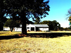 2.2 ha Farm in Benoni AH