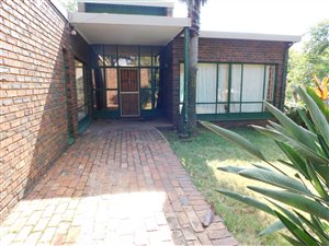 4 Bed House in Val de Grace