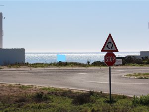 337 m² Land available in Golden Mile