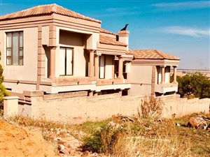 4 Bed House in Doringkruin