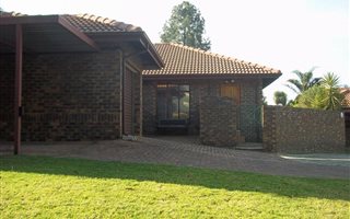 2 Bedroom Cluster in Boskruin