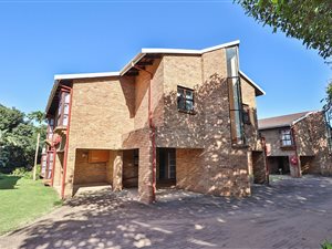 3 Bed Townhouse in Hibberdene