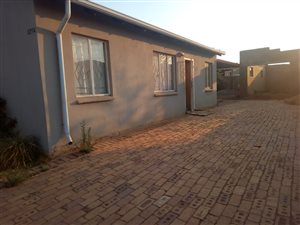3 Bed House in Mahube Valley