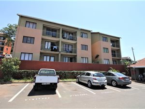 2 Bed Apartment in Montclair