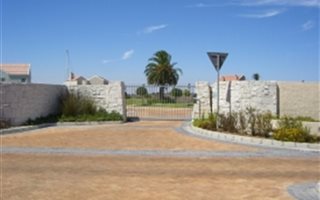 355 m² Land available in Port Owen