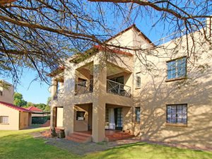 3 Bed Apartment in Sharonlea