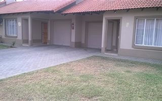 2 Bedroom Simplex in Onverwacht