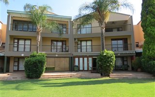 2 Bedroom Duplex in Hartbeespoort Dam