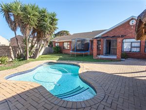 3 Bed House in Port Elizabeth Central