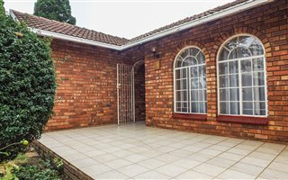 3 Bedroom House in Bakerton